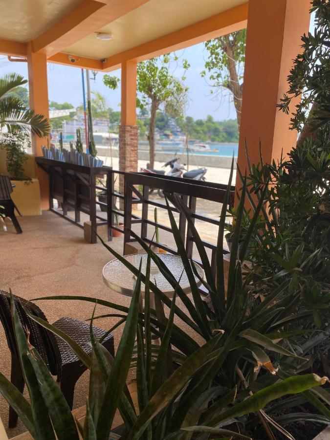 Papa Freds Beach Resort Puerto Galera Exterior photo