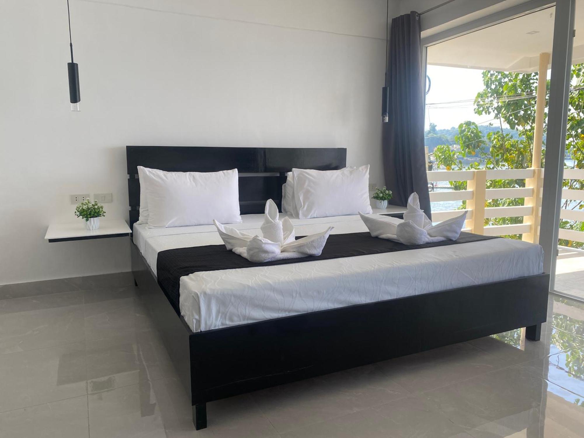 Papa Freds Beach Resort Puerto Galera Exterior photo
